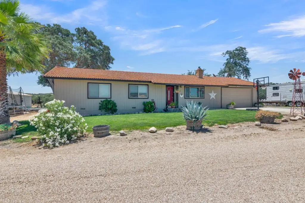 68180 Jolon Road, Bradley, CA 93426 - #1
