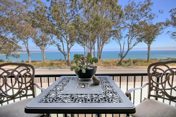 825 Balboa Avenue #205, Capitola, CA 95010