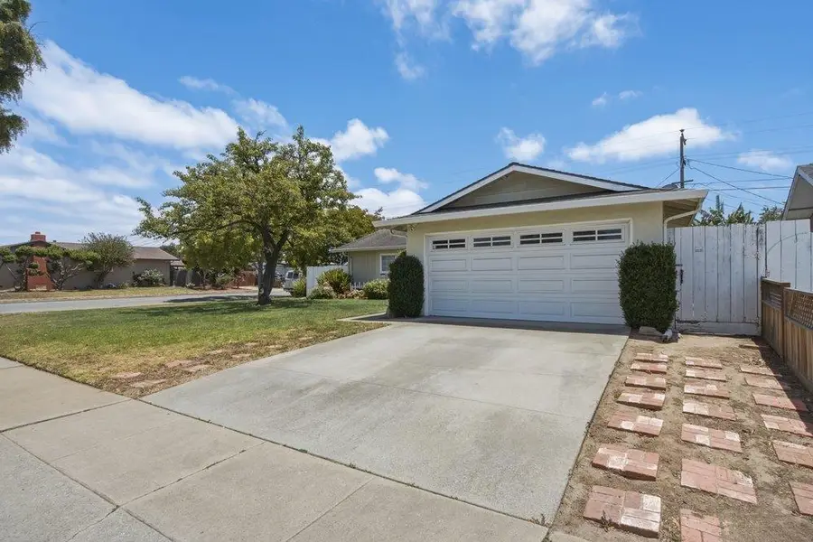 407 Pueblo Drive, Salinas, CA 93906 - #2