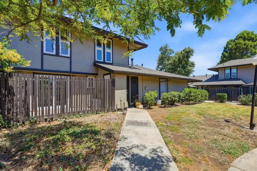 1806 Chinquapin Court #C, Concord, CA 94519 - #2