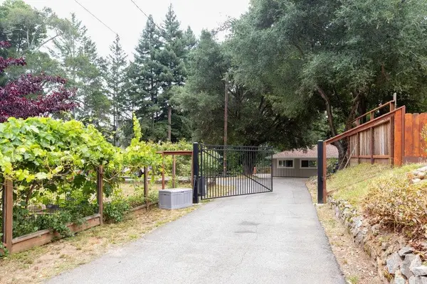 500 El Solyo Heights Drive, Felton, CA 95018