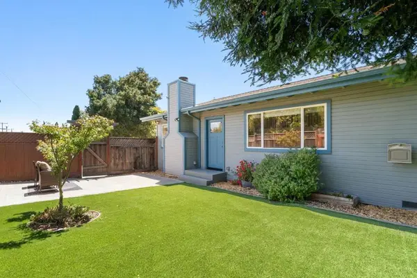1921 16th Avenue, Santa Cruz, CA 95062
