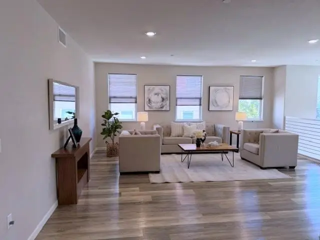 179 Llano De Los Robles Avenue #1, San Jose, CA 95136 - #3