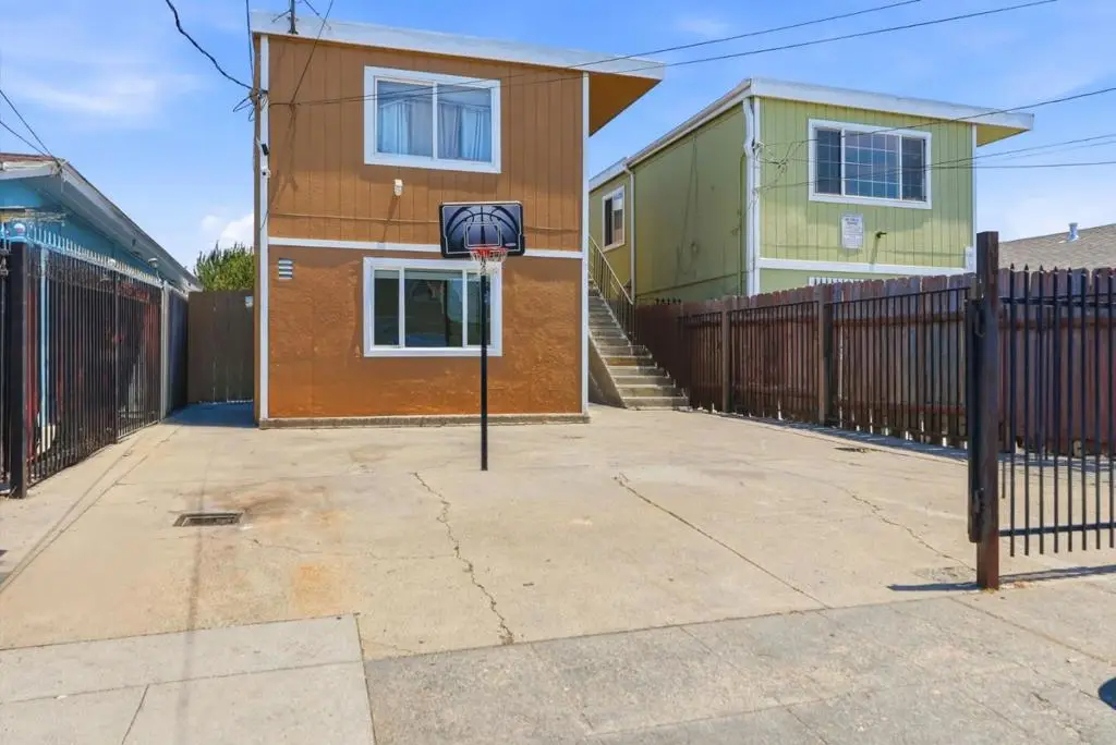 642 Douglas Avenue, Oakland, CA 94603 - #1
