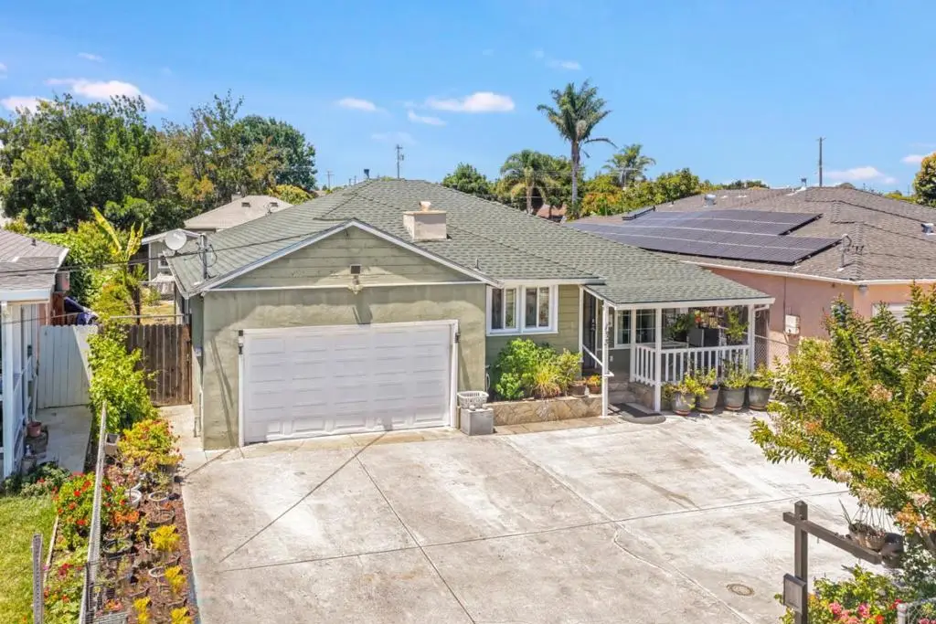 123 Gardenia Way, East Palo Alto, CA 94303 - #1