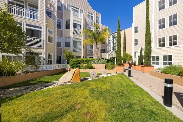 550 Ortega Avenue #A214, Mountain View, CA 94040