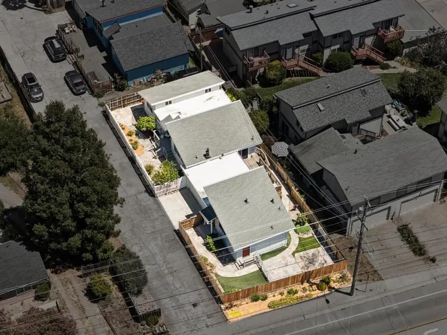 17th Avenue, Santa Cruz, CA 95062 - #2