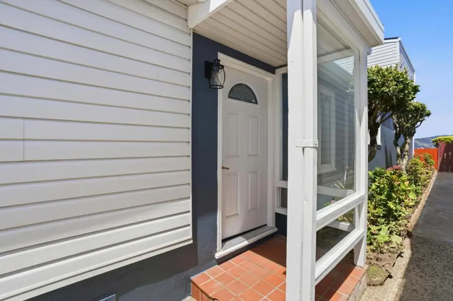 715 Skyline Drive, Daly City, CA 94015 - #2