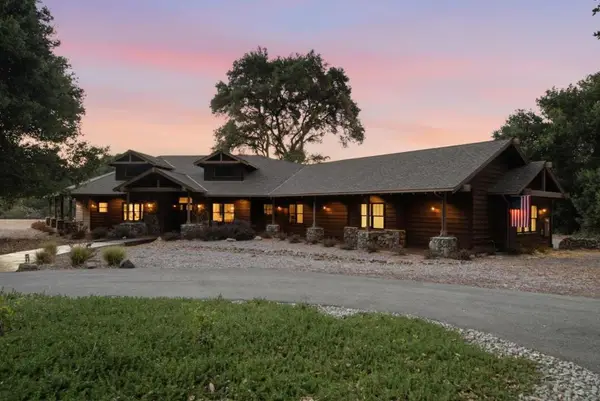 12401 Merriman Lane, Gilroy, CA 95020