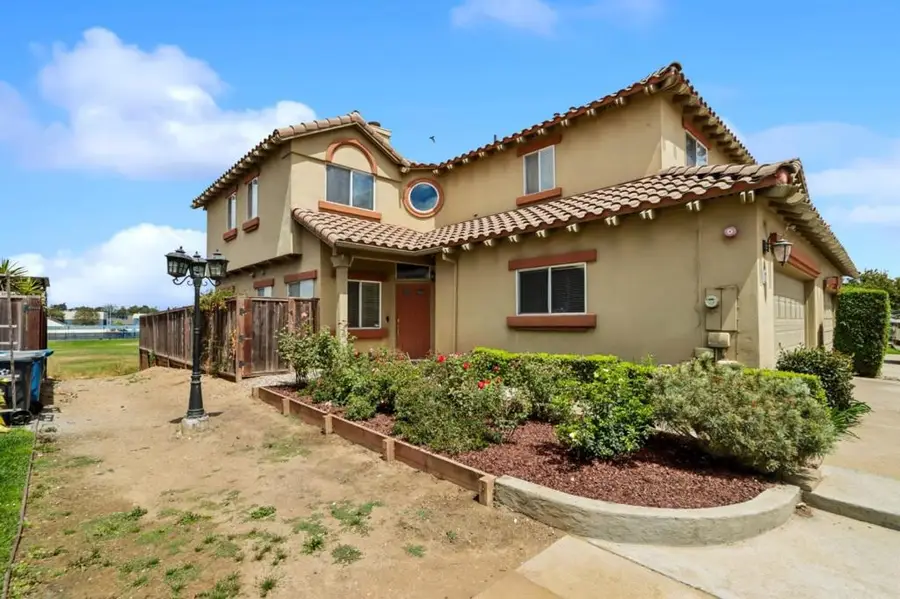 949 Nantucket Boulevard #9, Salinas, CA 93906 - #2