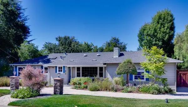 495 Arboleda Drive, Los Altos, CA 94024
