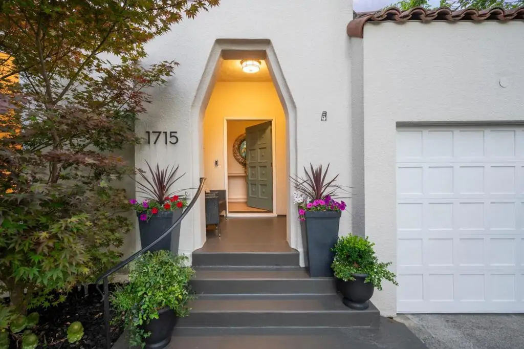 1715 Ralston Avenue, Burlingame, CA 94010 - #1