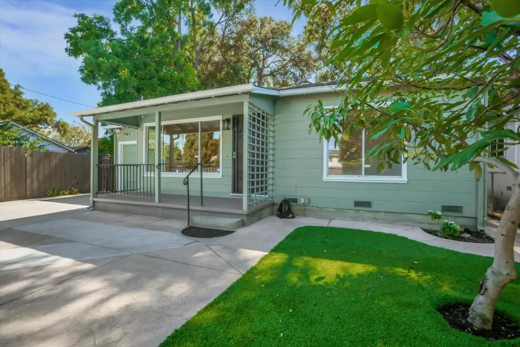 2292 Poplar Avenue, East Palo Alto, CA 94303 - #1