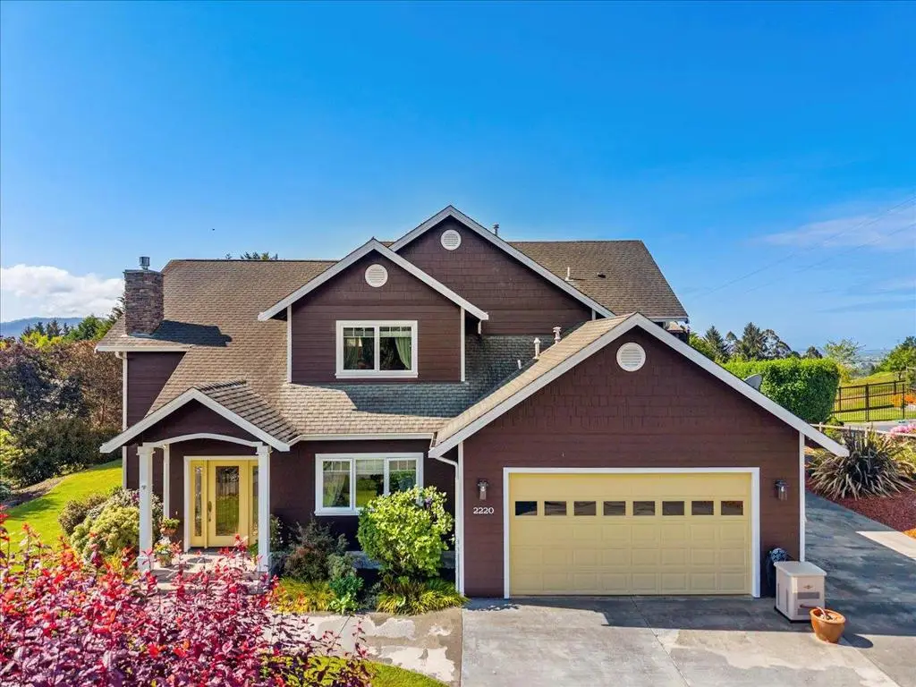 2220 Hewitt Road, McKinleyville, CA 95519 - #1