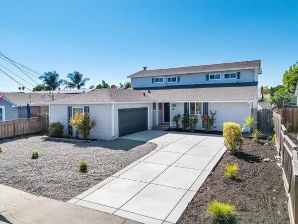 1713 Alhambra Court, Petaluma, CA 94954