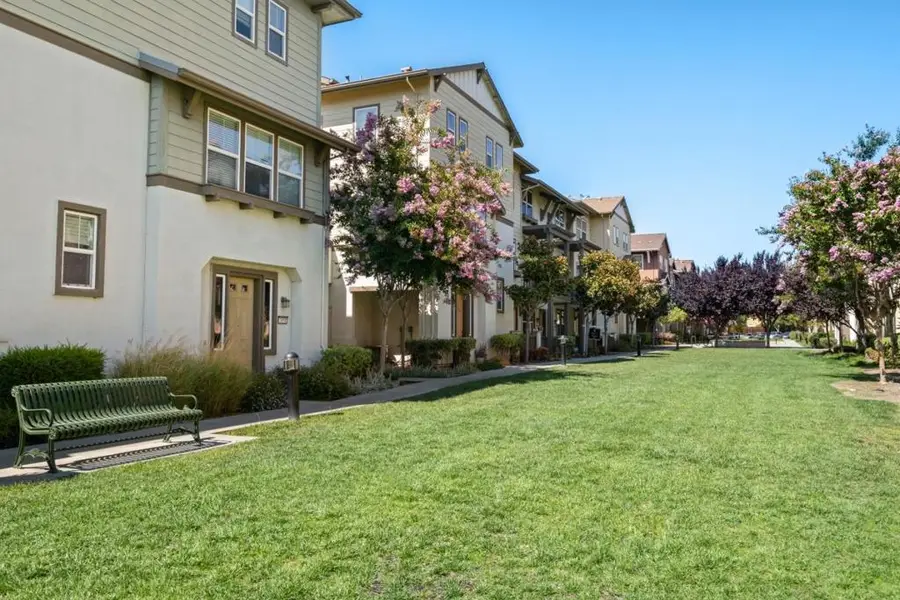 1052 Chamomile, San Jose, CA 95133 - #2