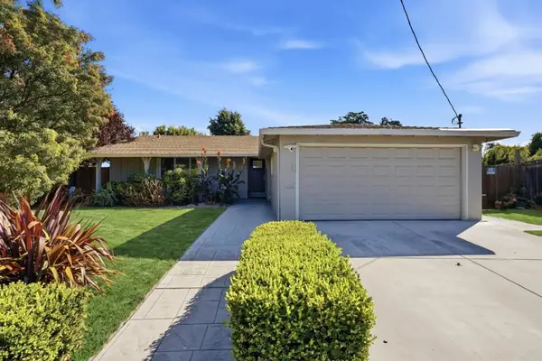 16 Clarence Court, East Palo Alto, CA 94303