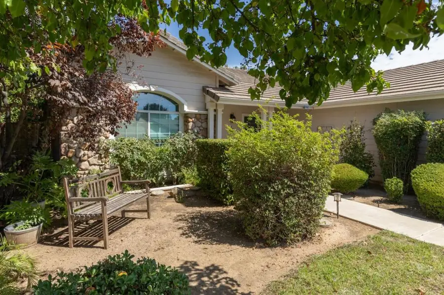 2671 Dennis Avenue, Clovis, CA 93611 - #2