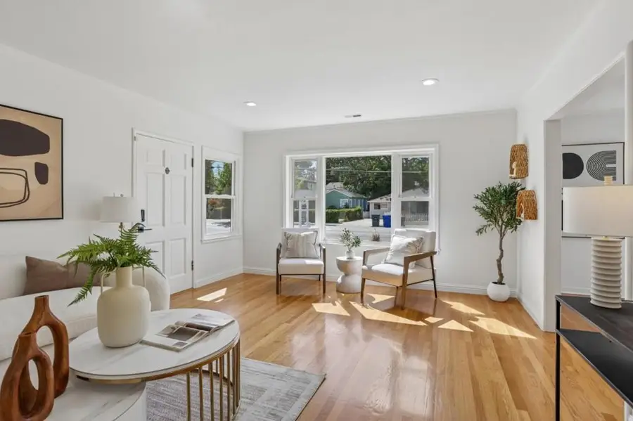1054 Thornton Way, San Jose, CA 95128 - #2