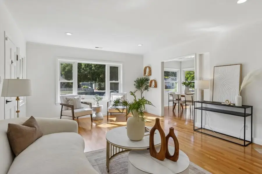 1054 Thornton Way, San Jose, CA 95128 - #3