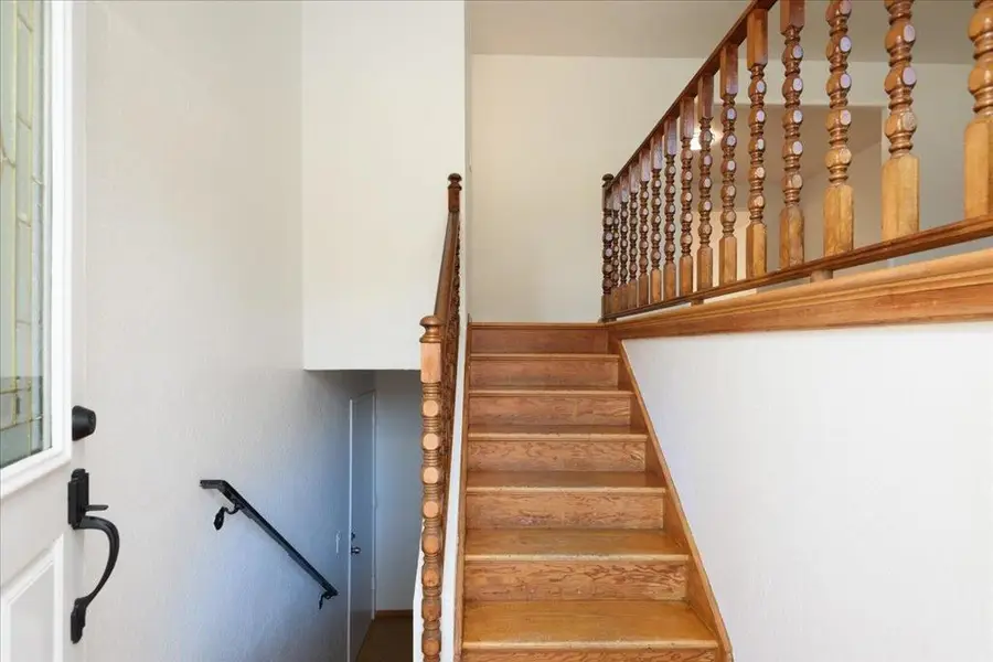 16 Malavear Court, Pacifica, CA 94044 - #2
