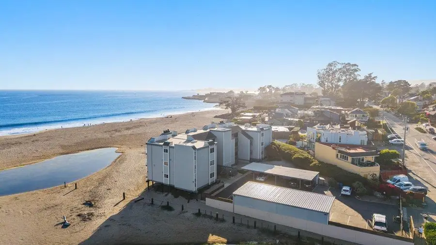 22130 E Cliff Drive #2D, Santa Cruz, CA 95062 - #3