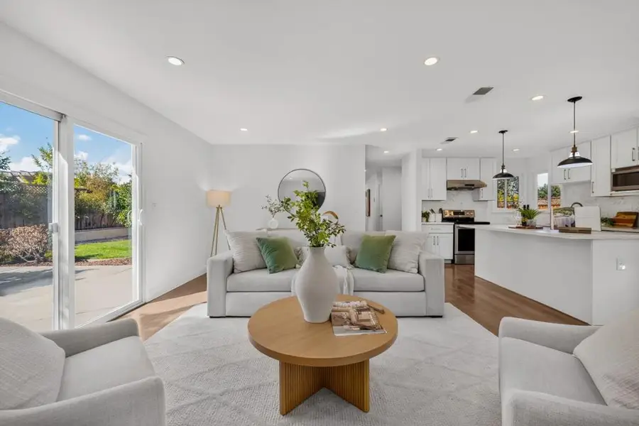 160 Gilbert Avenue, Santa Clara, CA 95051 - #2