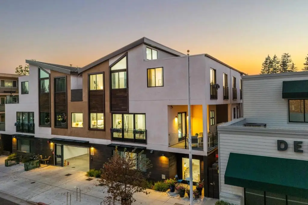 920 Woodside Road, Redwood City, CA 94061 - #1