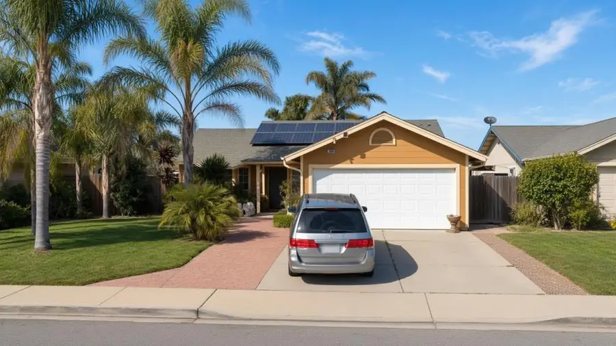 1300 Sussex Court, King City, CA 93930 - #2