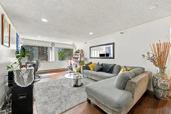240 N Bayshore Boulevard #307, San Mateo, CA 94401