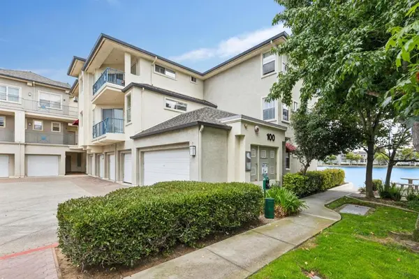 100 Baltic Circle #130, Redwood City, CA 94065