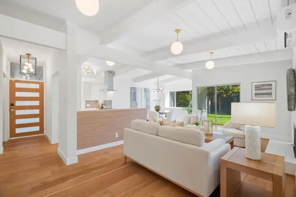20 Roosevelt Circle, Palo Alto, CA 94306