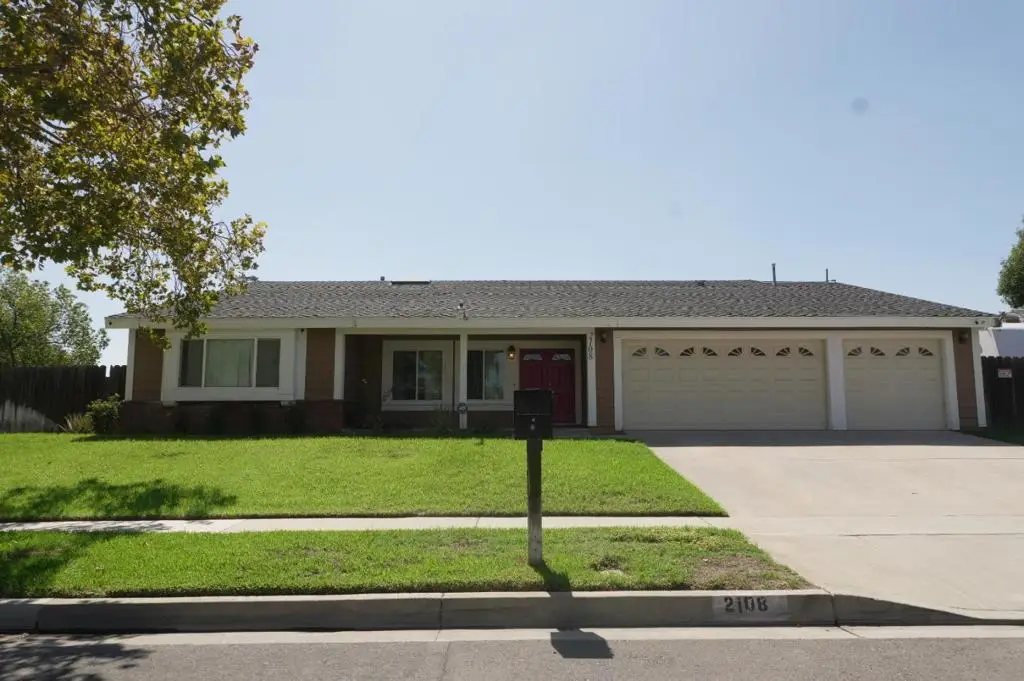 2108 N Apple Avenue, Rialto, CA 92377 - #1
