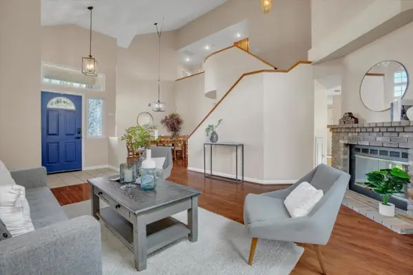 825 Foxwood Drive, Tracy, CA 95376