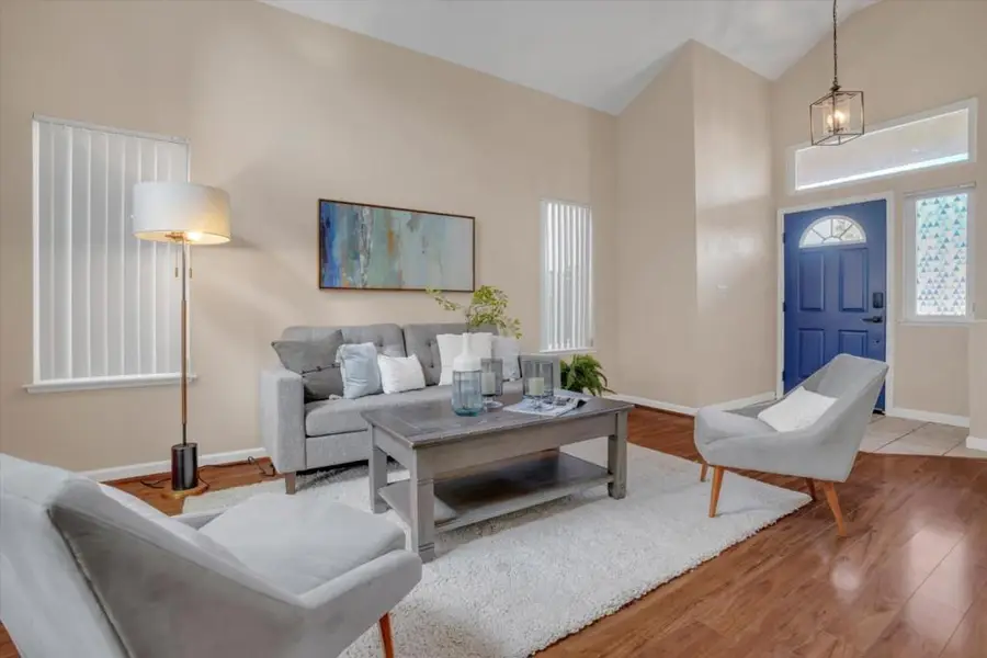 825 Foxwood Drive, Tracy, CA 95376 - #2