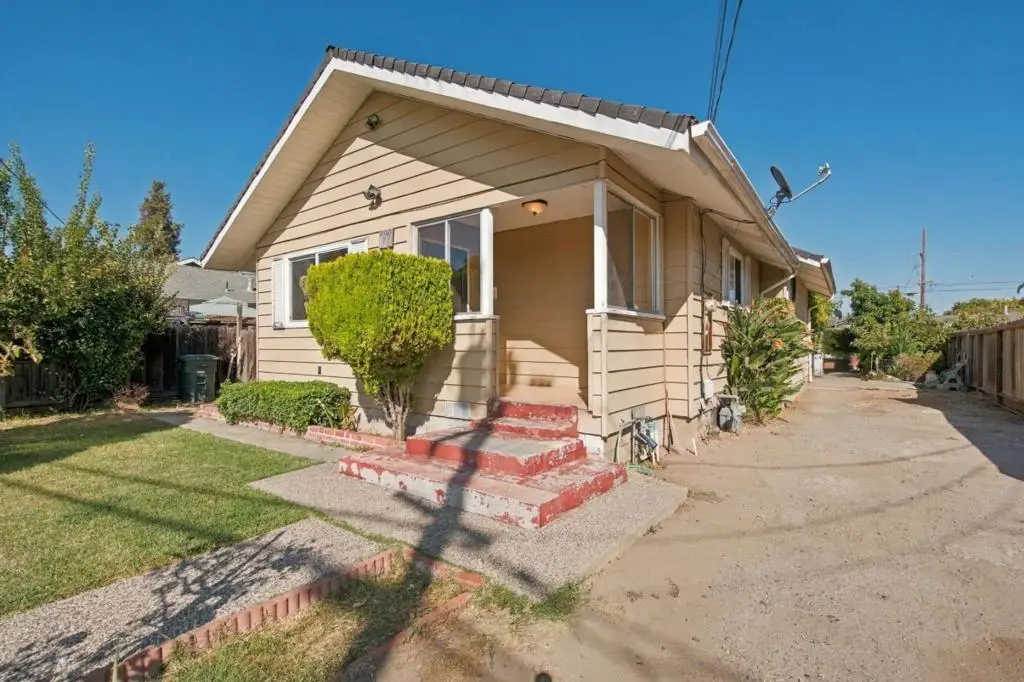 71 Rustic Street, Hollister, CA 95023 - #1