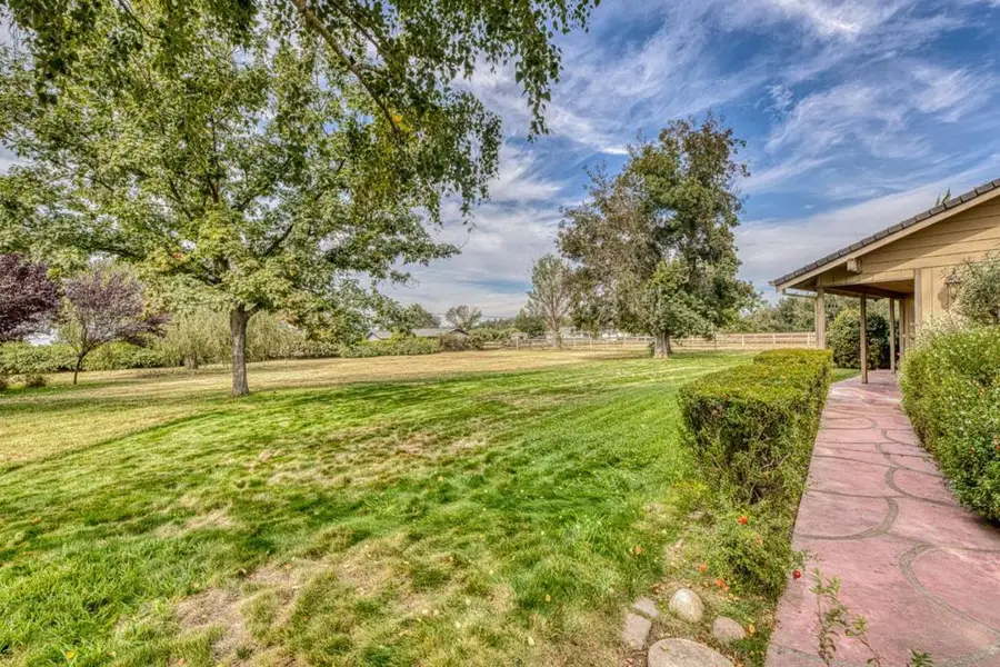 7505 Lovers Lane, Hollister, CA 95023 - #2