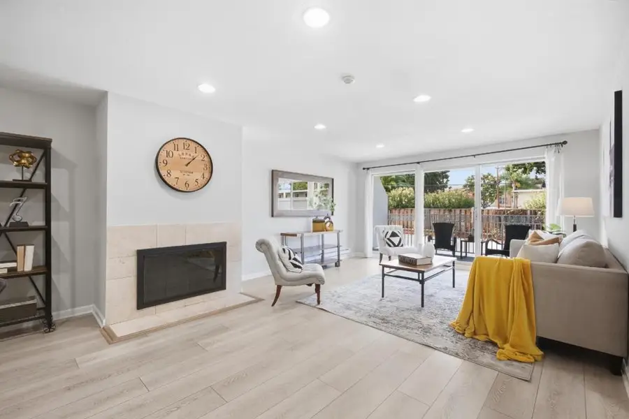 1945 Mount Vernon Court #5, Mountain View, CA 94040 - #3
