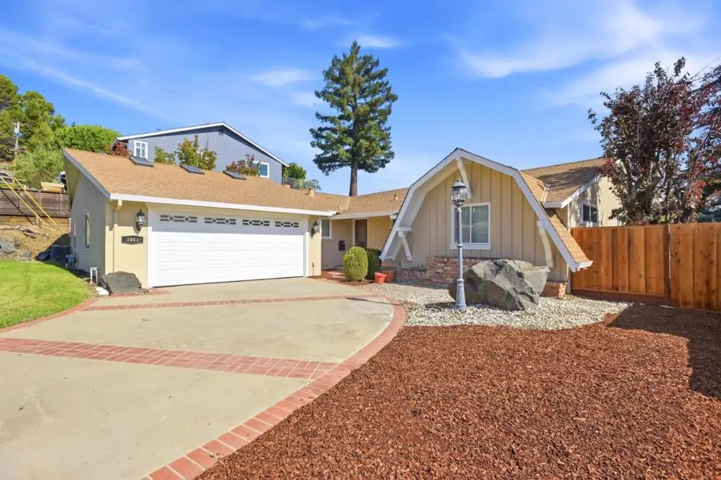 1051 Hewitt Drive, San Carlos, CA 94070 - #1