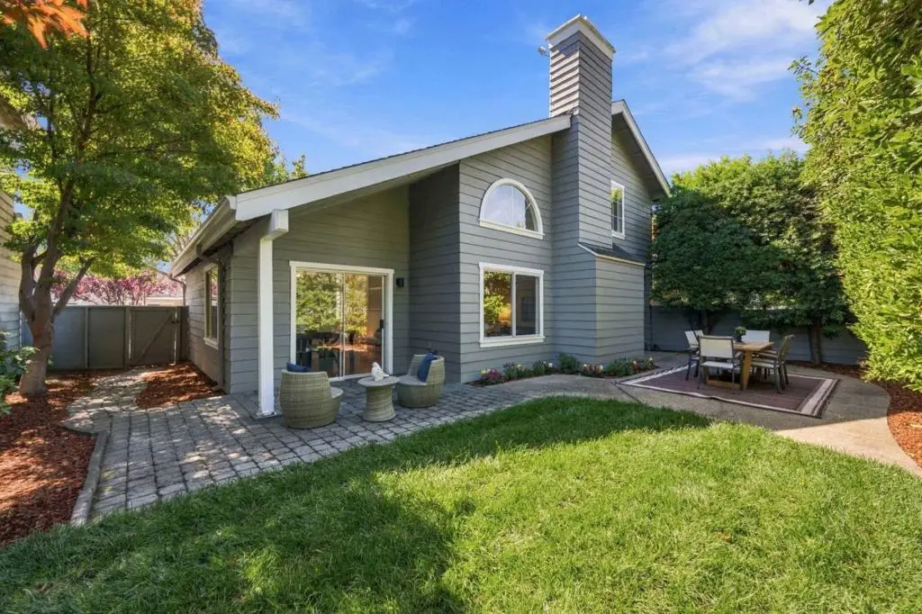 706 Newport Circle, Redwood City, CA 94065 - #1