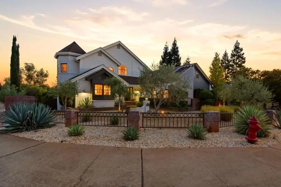 881 Sunkist Court, Redding, CA 96001 - #2