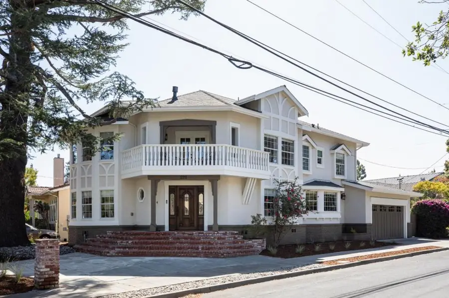 223 Oakdale Street, Redwood City, CA 94062 - #2
