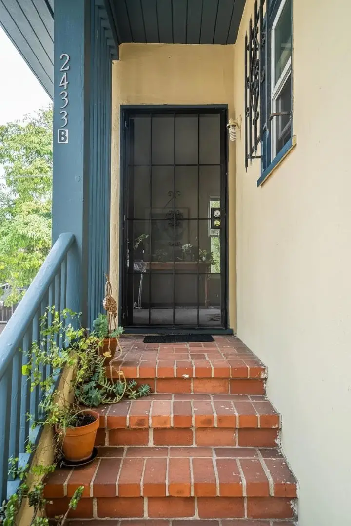 2433 San Pablo Avenue, Berkeley, CA 94702 - #2
