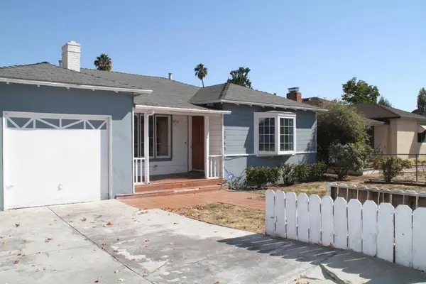 2260 Pulgas Avenue, East Palo Alto, CA 94303