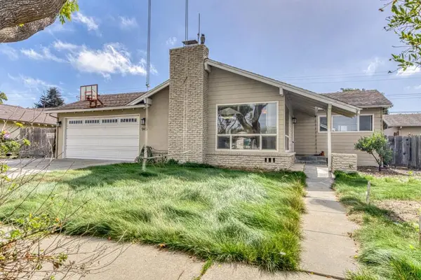 945 San Simeon Drive, Salinas, CA 93901