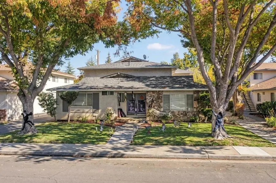 490 Hawthorn Avenue, Sunnyvale, CA 94086 - #2