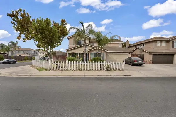 825 Rolling Oak Court, Modesto, CA 95351