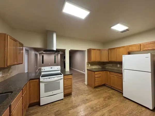 284 E Birch Avenue, Coalinga, CA 93210