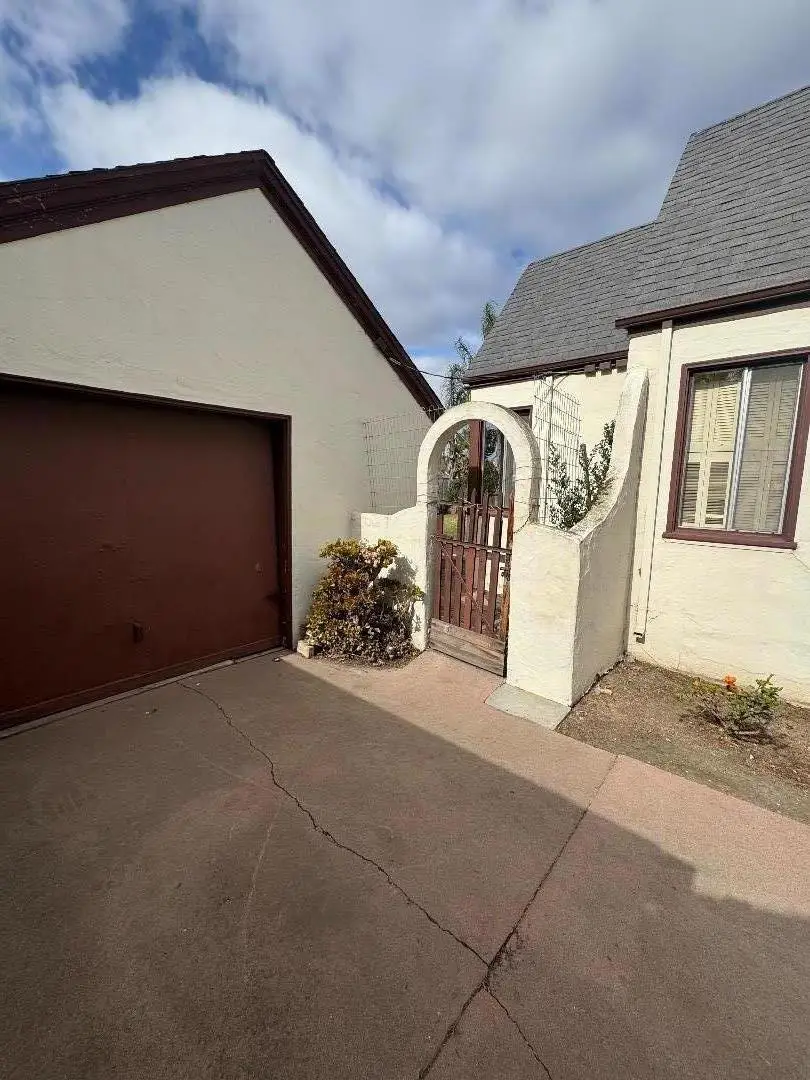 Address Withheld By Seller, Salinas, CA 93901 - #3