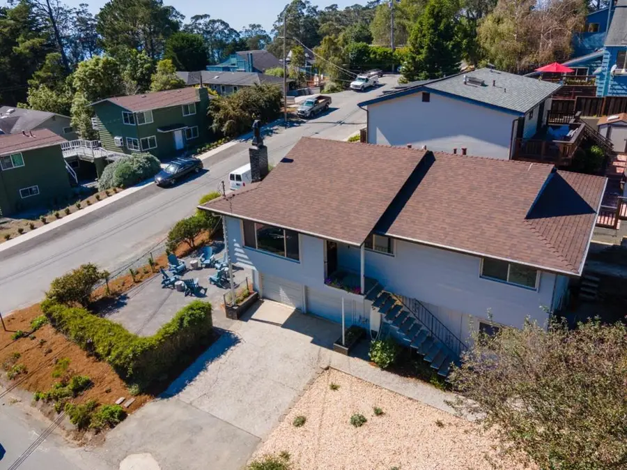 407 Avenue Portola, El Granada, CA 94018 - #2